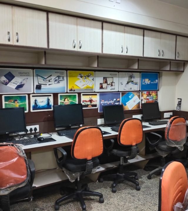 Gallery-4 Computer Software Training Institutes